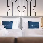 Hotel The Gast House Zell Am 4*