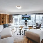 Hotel The Gast House Zell Am 4*
