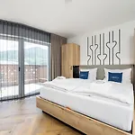 Hotel The Gast House Zell Am 4*