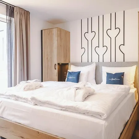 The Gast House Zell Am 4*