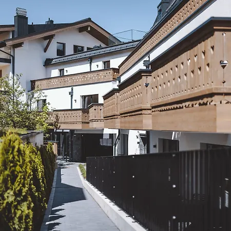 Hotel The Gast House Zell Am 4*