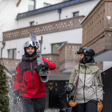 ホテル The Gast House Zell Am 4*