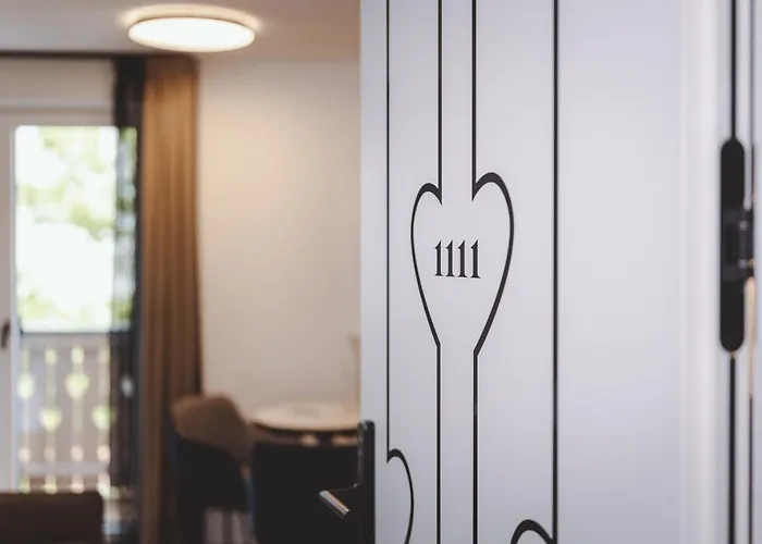 The Gast House Zell Am Hotel