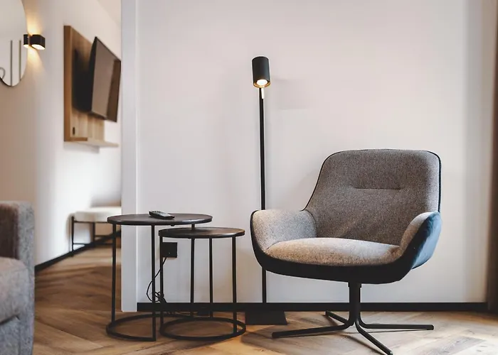 Отель The Gast House Zell Am 4*