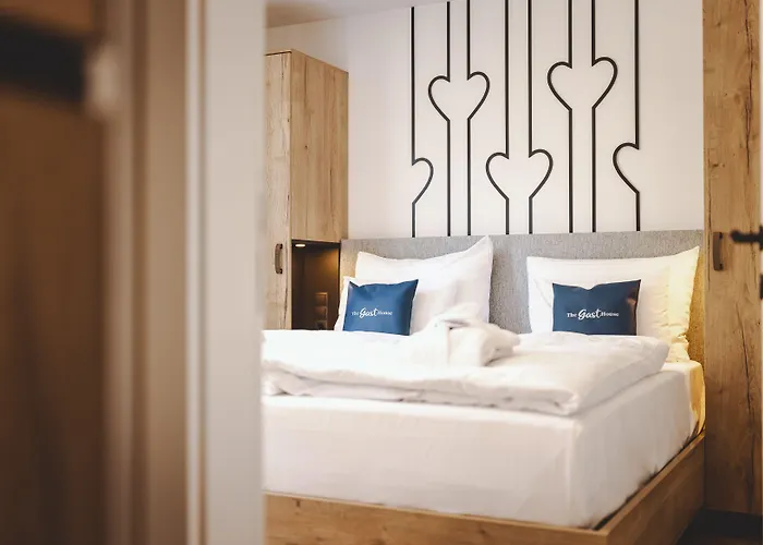 The Gast House Zell Am Hotel