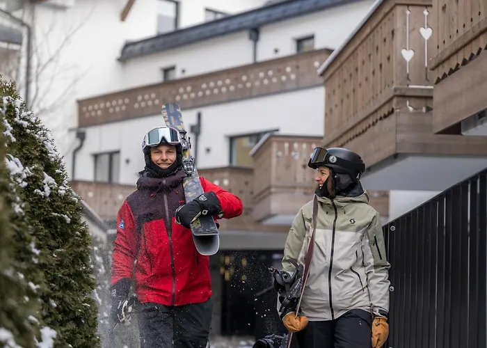 Отель The Gast House Zell Am 4*