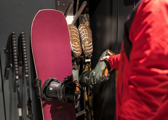 Отель The Gast House Zell Am