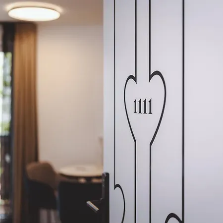 The Gast House Zell Am Hotel