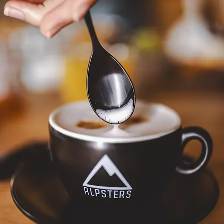 The Gast House Zell Am ホテル 4*