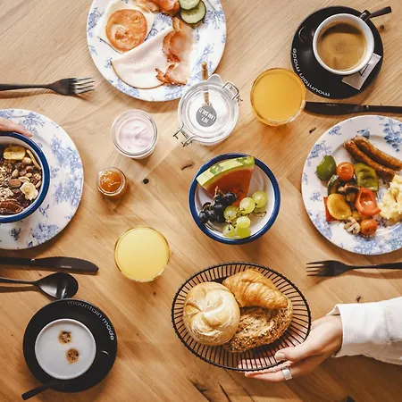 The Gast House Zell Am ホテル ツェル アム ゼー