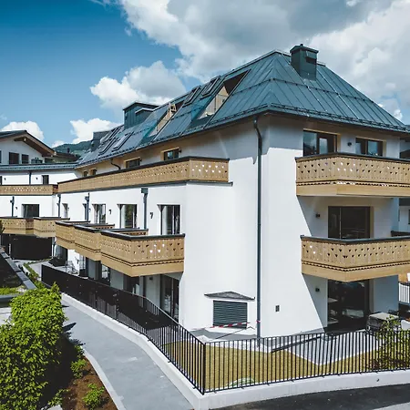 The Gast House Zell Am 4*